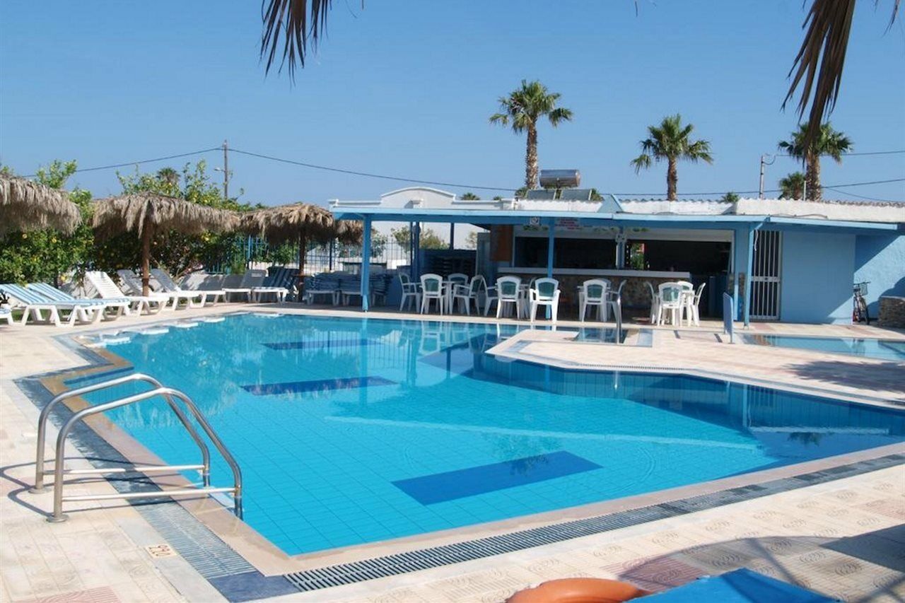 Golden Sun Aparthotel Tigkaki  Exterior photo