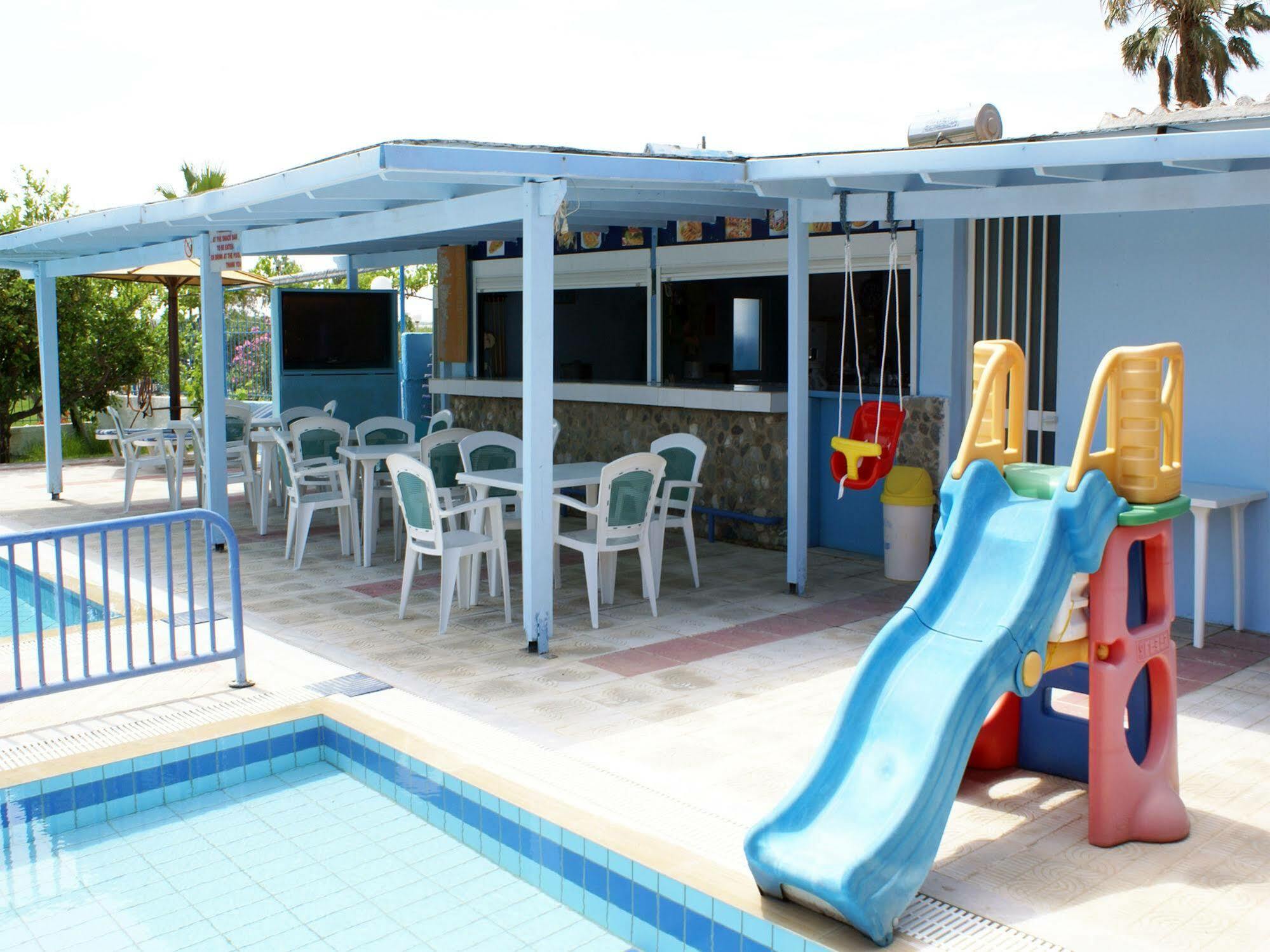 Golden Sun Aparthotel Tigkaki  Exterior photo